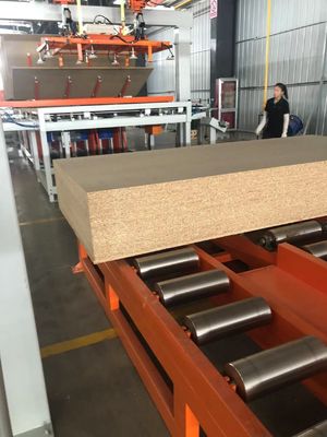 chất lượng  Laminating Production Line Short Cycle Press Melamine Hot Press Machine 900T to 1600T nhà máy sản xuất